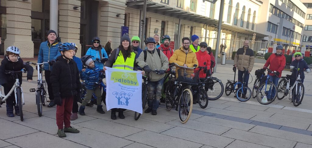 Schwungvoll gings per Rad ins Jahr 2024!